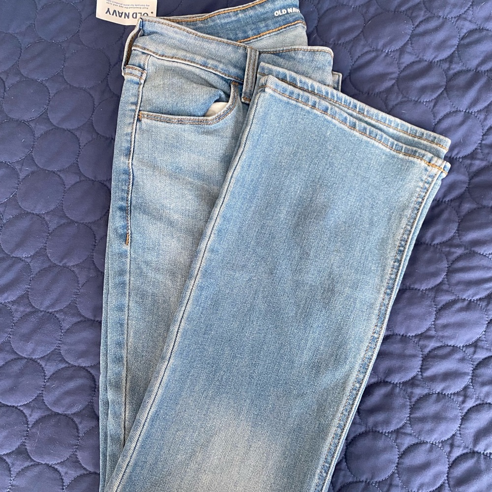 Old navy mid-rise bootcut jeans NWT